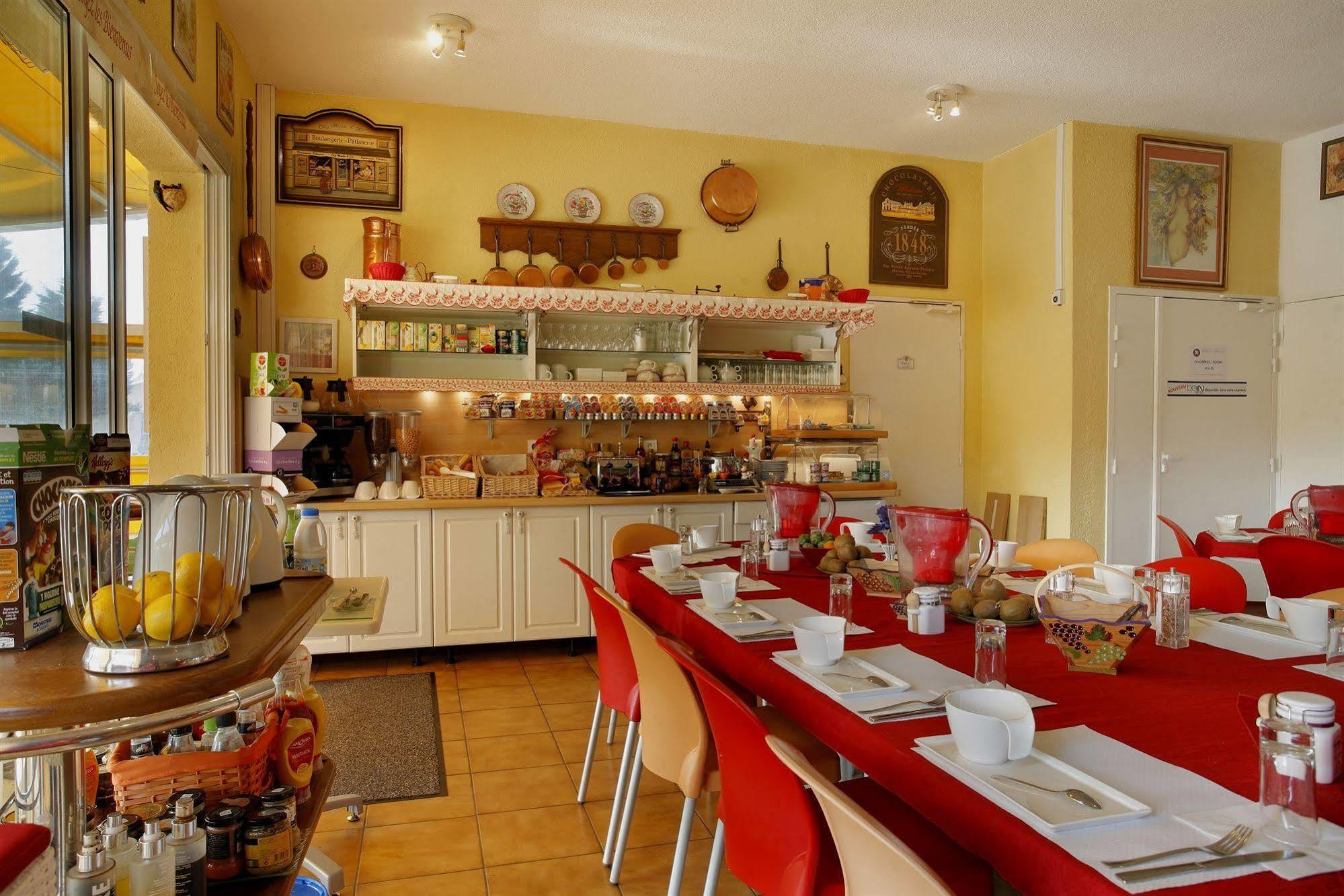 Logis Hotel Corintel Bordeaux Est Tresses エクステリア 写真