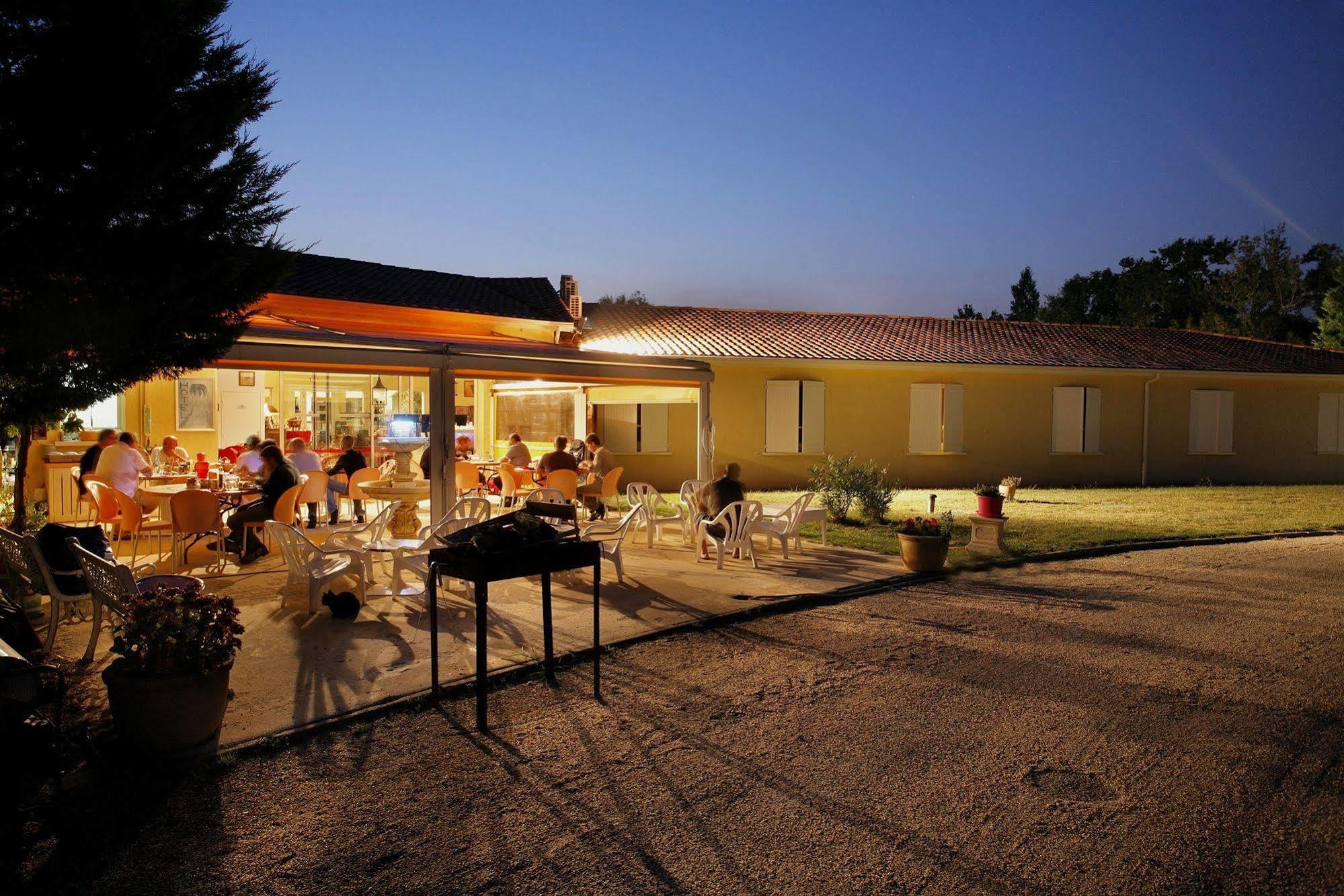 Logis Hotel Corintel Bordeaux Est Tresses エクステリア 写真