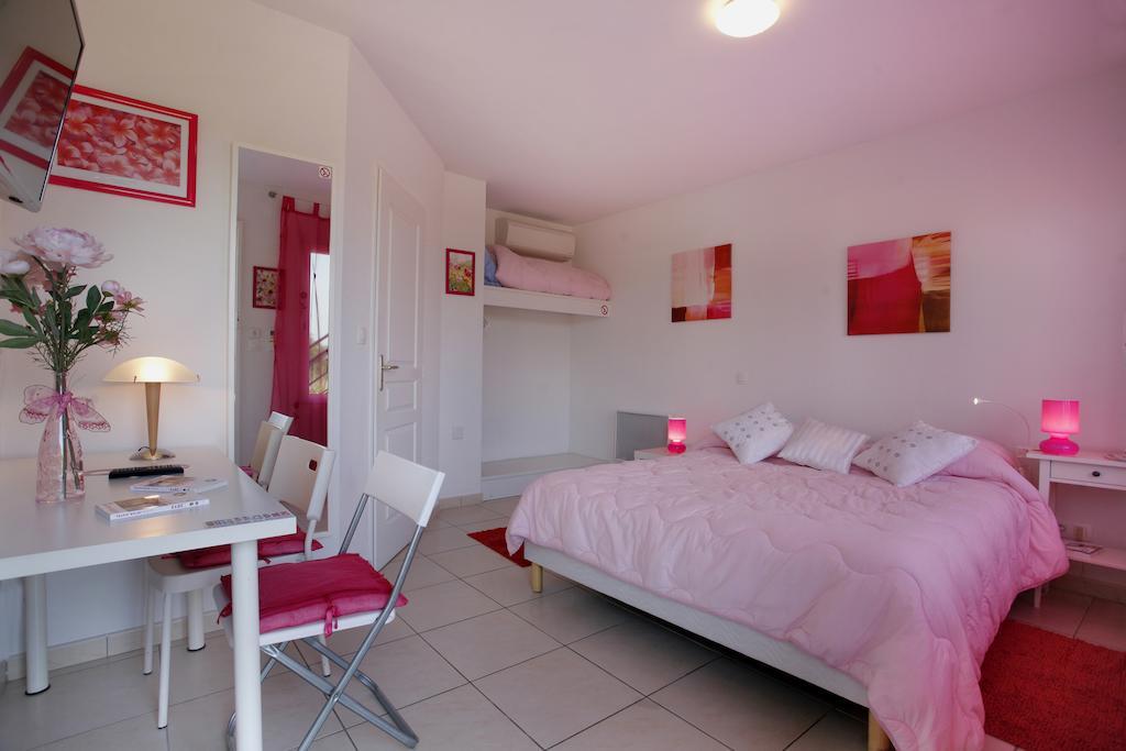 Logis Hotel Corintel Bordeaux Est Tresses エクステリア 写真
