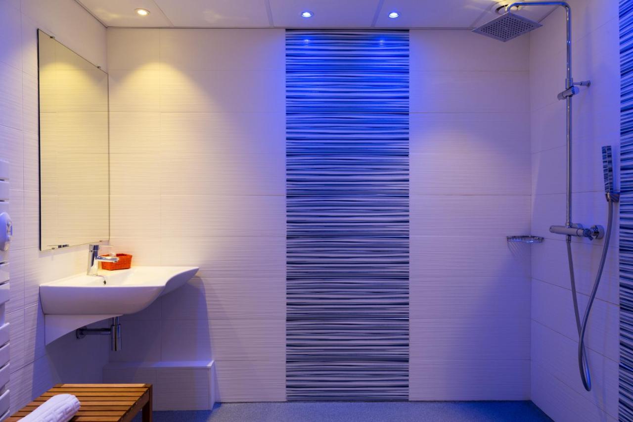 Logis Hotel Corintel Bordeaux Est Tresses エクステリア 写真