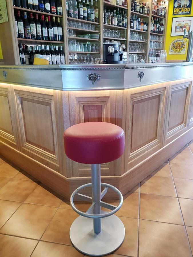 Logis Hotel Corintel Bordeaux Est Tresses エクステリア 写真